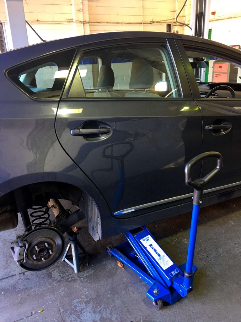 Toyota Corolla Tyre Change