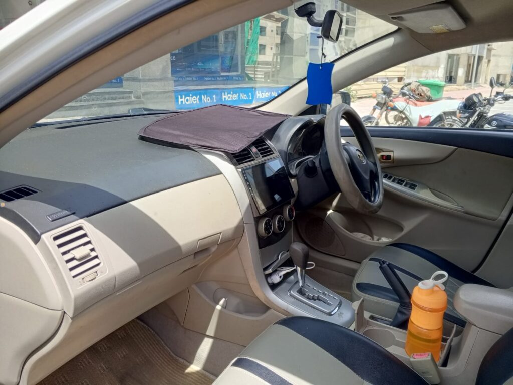 Corolla 2011 Interior